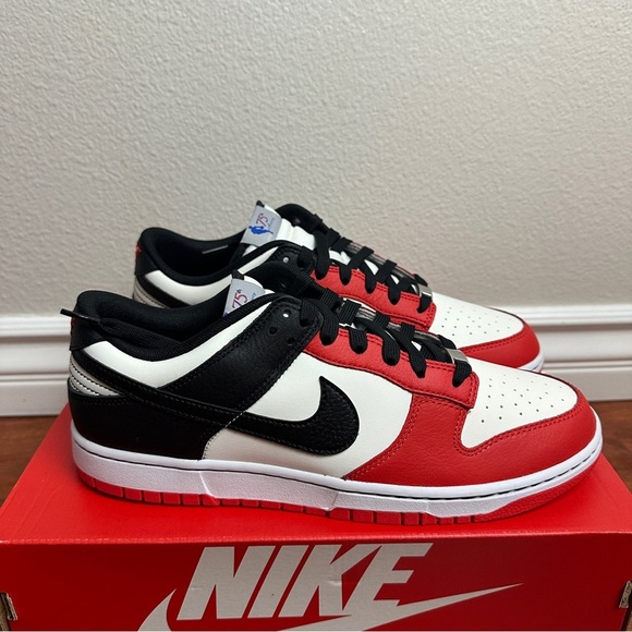 Nike Dunk Low EMB NBA 75th Anniversary Chicago Size 11 - Picture 3 of 9